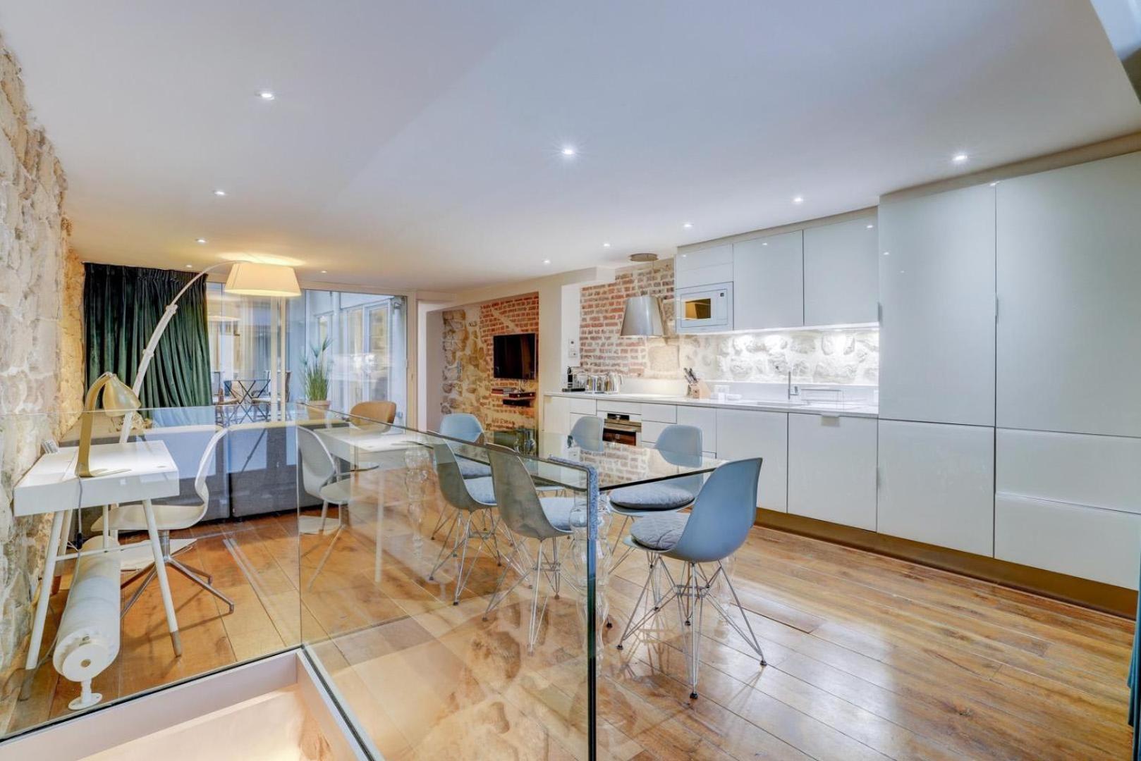 Appartement Jardin Prive - Gorgeous 3 Bed House In Le Marais Parijs